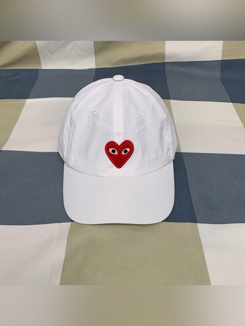 💫Comme des Garçons PLAY White Cap with Black Accent